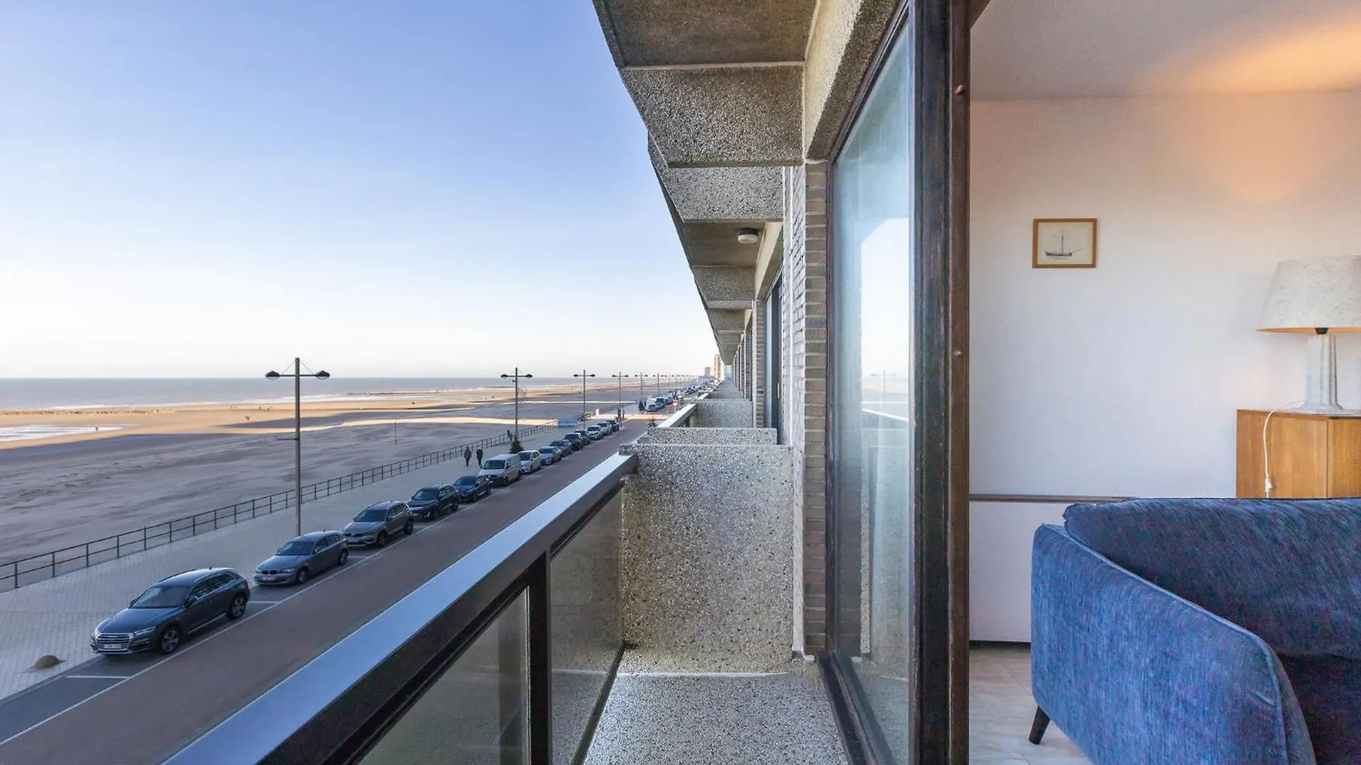 Beautiful Apartment With Sea-Views Middelkerke