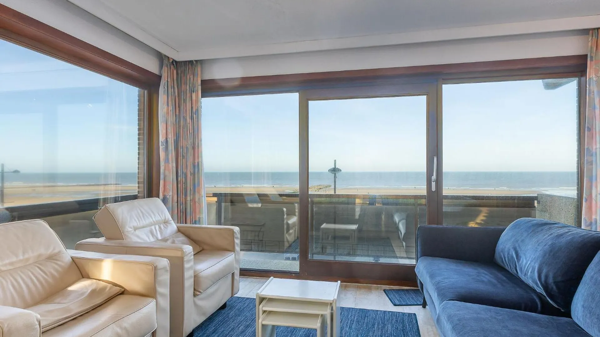Beautiful Apartment With Sea-Views Middelkerke